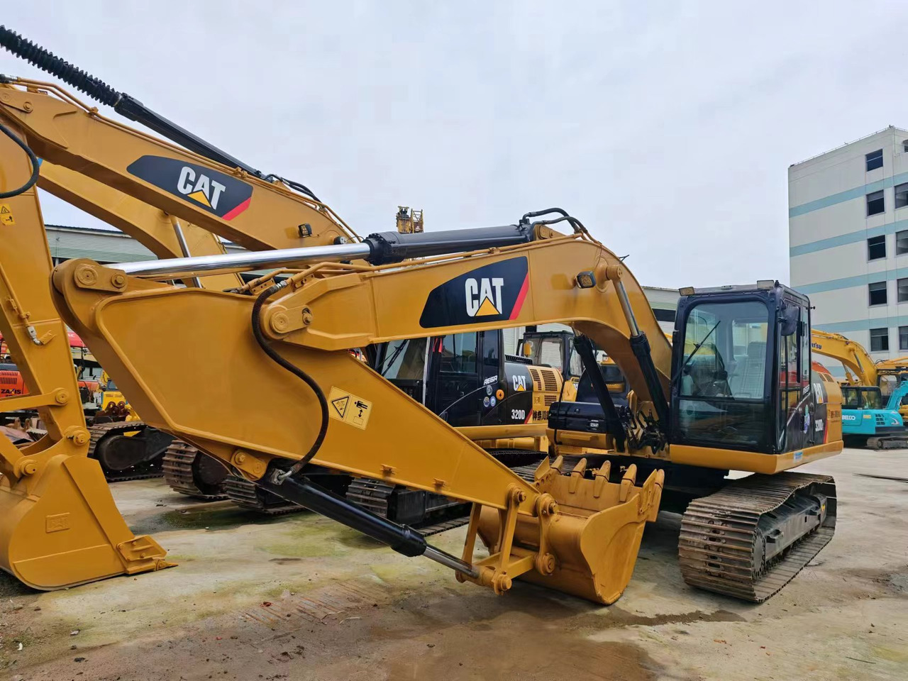 CAT 320D 320D2 320DL - Bæltegravemaskine: billede 3 CAT 320D 320D2 320DL - Bæltegravemaskine: billede 3