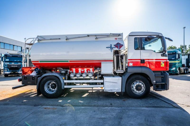 MAN TGS 18.400 4x4H +ALU CM 11.500L /4 COMP - Tankbil: billede 3 MAN TGS 18.400 4x4H +ALU CM 11.500L /4 COMP - Tankbil: billede 3