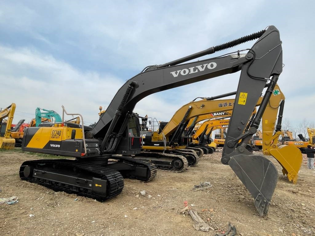 Volvo EC 240 - Bæltegravemaskine: billede 1 Volvo EC 240 - Bæltegravemaskine: billede 1