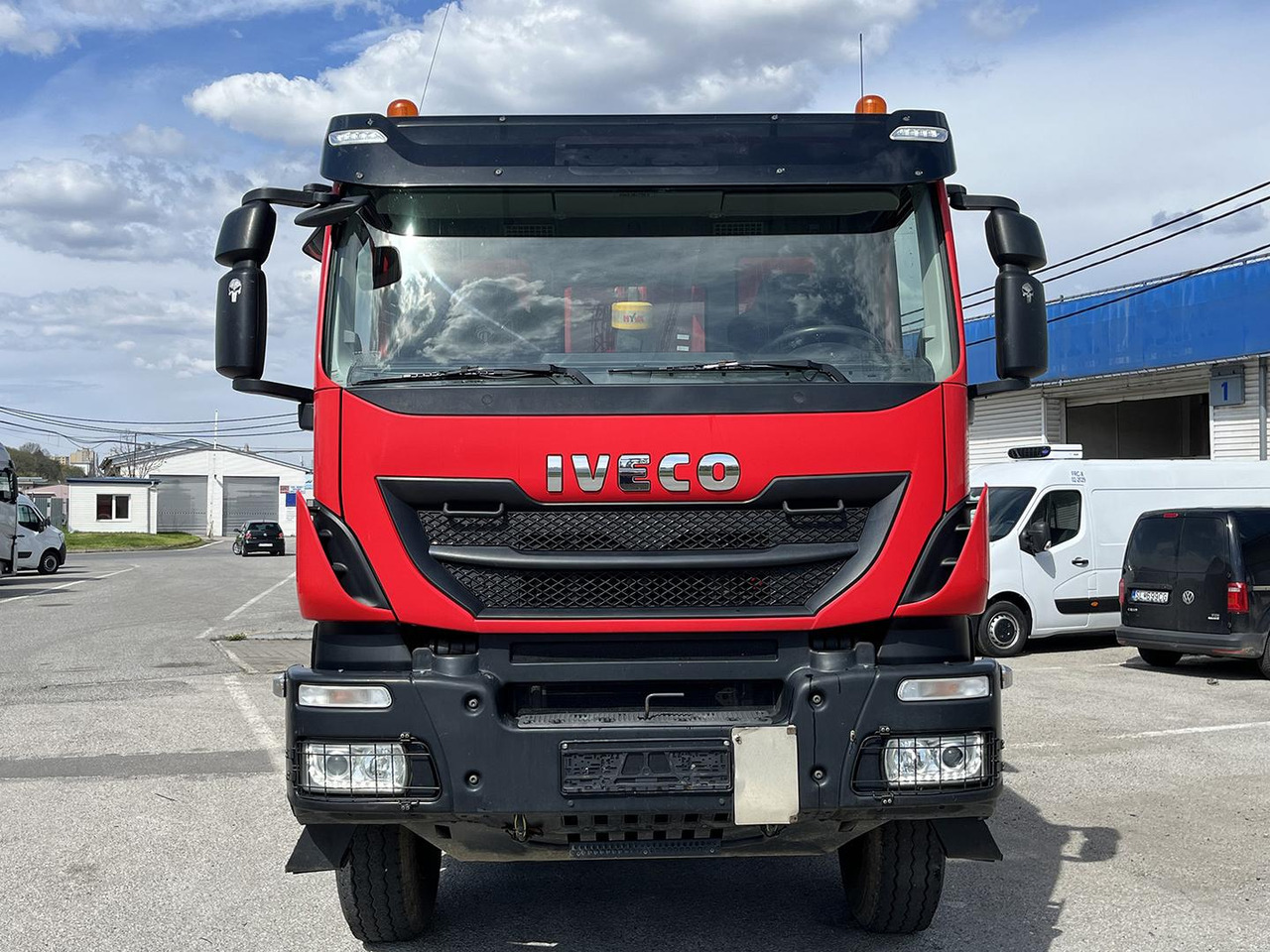 Iveco TRAKKER 8x4, 450, Sklápač - Tipvogn lastbil: billede 2 Iveco TRAKKER 8x4, 450, Sklápač - Tipvogn lastbil: billede 2