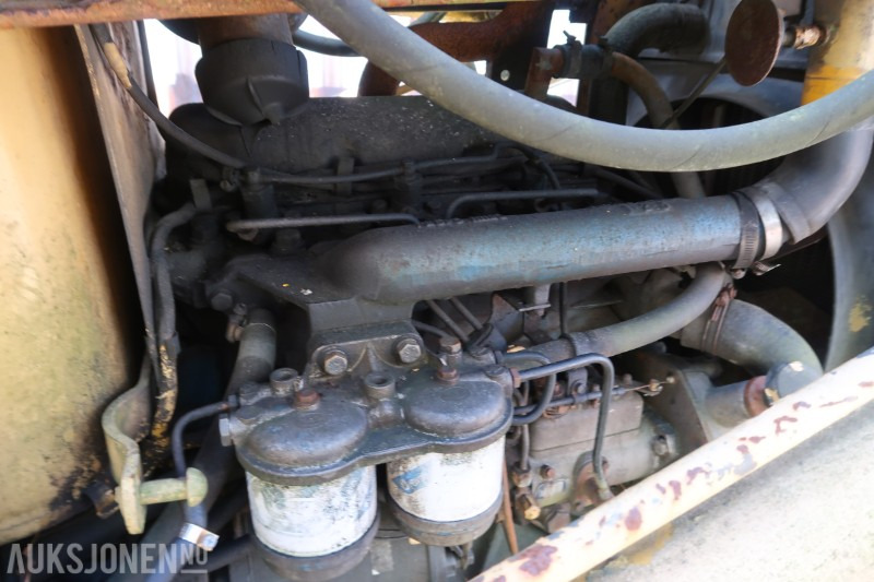 1982 Ford 550 traktor selges som rep objekt / deleobjekt - Traktor: billede 5 1982 Ford 550 traktor selges som rep objekt / deleobjekt - Traktor: billede 5