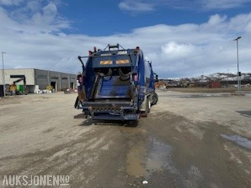 2009 Scania P400 6X2 Komprimatorbil - Affaldsmaskine: billede 4 2009 Scania P400 6X2 Komprimatorbil - Affaldsmaskine: billede 4