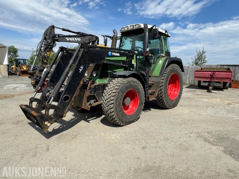 2010 Fendt 412 Vario traktor m/Trima frontlaster –9793 t – V-plog + ekstra hjulsett inkl. - Traktor: billede 2 2010 Fendt 412 Vario traktor m/Trima frontlaster –9793 t – V-plog + ekstra hjulsett inkl. - Traktor: billede 2