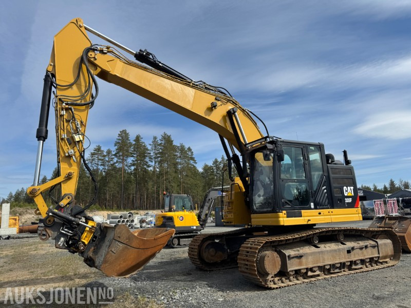 2018 Cat 335 FLCR GRAVEMASKIN, TILTROTATOR, 2 SKUFFER, SENTRALSMØRING, DIESEVARMER, GPS, HAMMERGLASS - Gravemaskine: billede 1 2018 Cat 335 FLCR GRAVEMASKIN, TILTROTATOR, 2 SKUFFER, SENTRALSMØRING, DIESEVARMER, GPS, HAMMERGLASS - Gravemaskine: billede 1