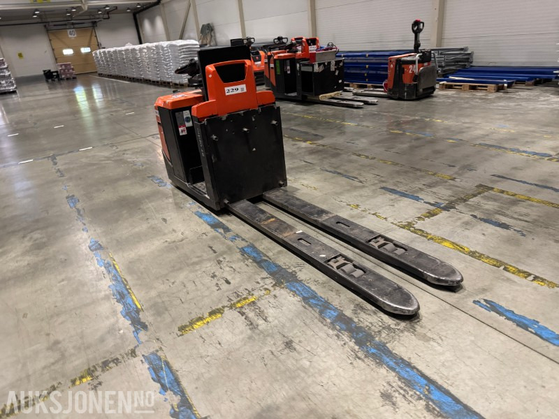 2013 BT OSE250P – Plukktruck 2.5 tonn – Hevbar førerplass - Materialehåndteringsudstyr: billede 2 2013 BT OSE250P – Plukktruck 2.5 tonn – Hevbar førerplass - Materialehåndteringsudstyr: billede 2