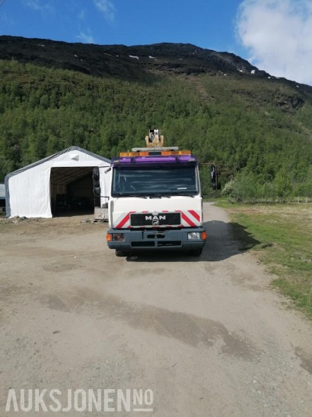 1999 MAN 12.224 LC - Liftbil - Utility/ Speciel maskine: billede 4 1999 MAN 12.224 LC - Liftbil - Utility/ Speciel maskine: billede 4