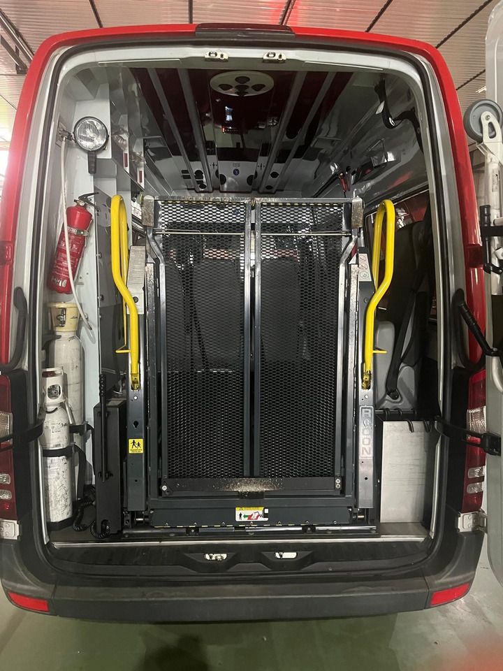 MERCEDES BENZ AMBULANCE FOR REDUCED MOBILITY PERSONS Sprinter 313 CDI(15 units) - Ambulance: billede 3 MERCEDES BENZ AMBULANCE FOR REDUCED MOBILITY PERSONS Sprinter 313 CDI(15 units) - Ambulance: billede 3