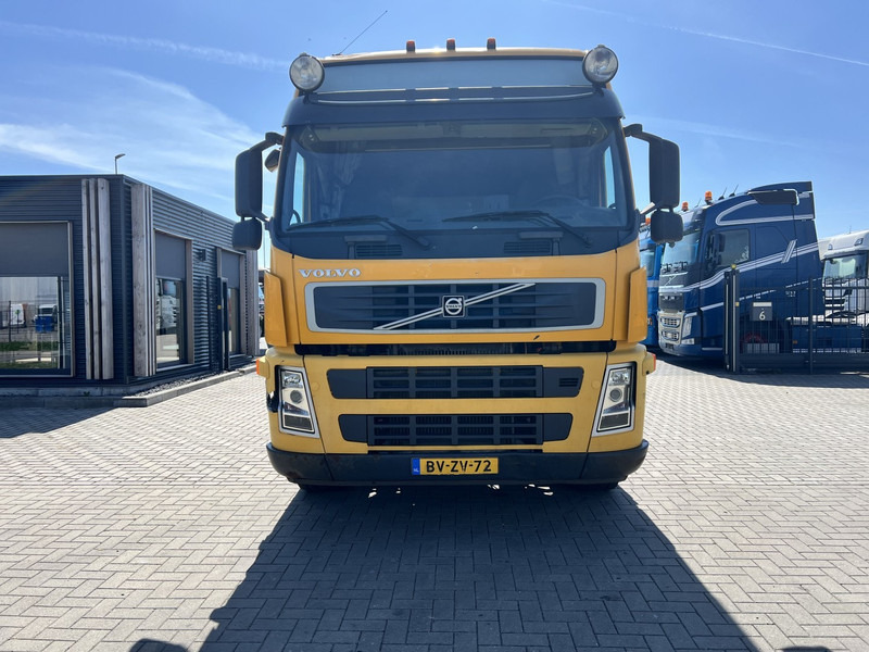 Volvo FM480 6X2 containersysteem Globetrotter / NCH systeem / 10 Tyres - Lastbil med wirehejs: billede 2 Volvo FM480 6X2 containersysteem Globetrotter / NCH systeem / 10 Tyres - Lastbil med wirehejs: billede 2