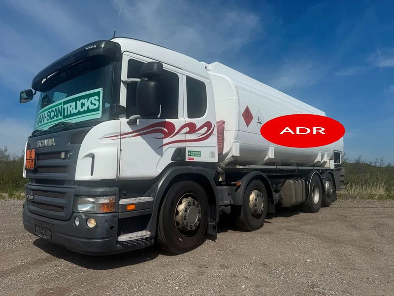 Scania P380 P380 8x2*6 .ADR/FL . 24200 L Tank - Air / Air suspension. - Tankbil: billede 1 Scania P380 P380 8x2*6 .ADR/FL . 24200 L Tank - Air / Air suspension. - Tankbil: billede 1
