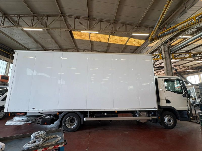 CUBO CON PEDANA 4x2 250hp MAN TGL 12.250 4x2 BL CH - Lastbil varevogn: billede 2 CUBO CON PEDANA 4x2 250hp MAN TGL 12.250 4x2 BL CH - Lastbil varevogn: billede 2