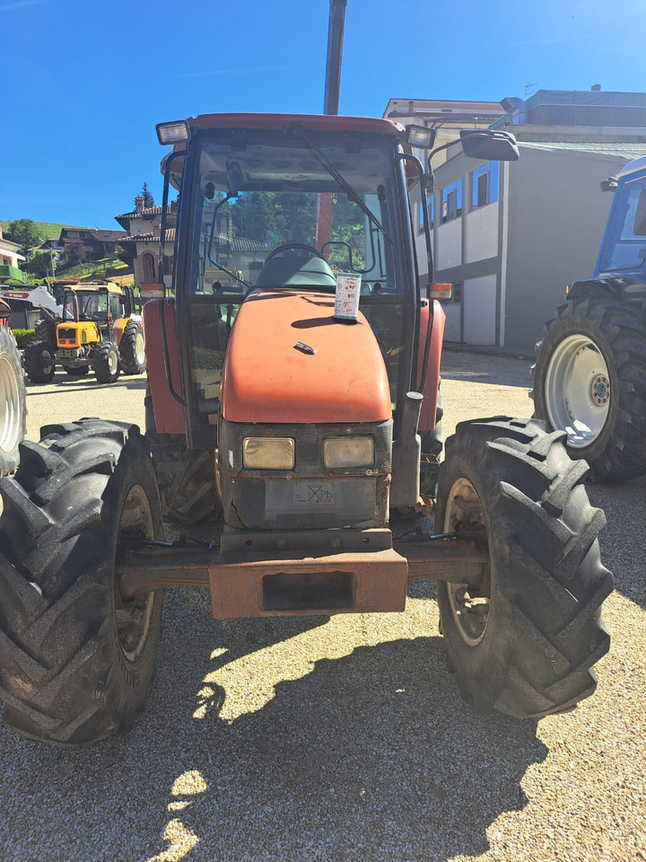 NEW HOLLAND New Holland L85 - Traktor: billede 3 NEW HOLLAND New Holland L85 - Traktor: billede 3