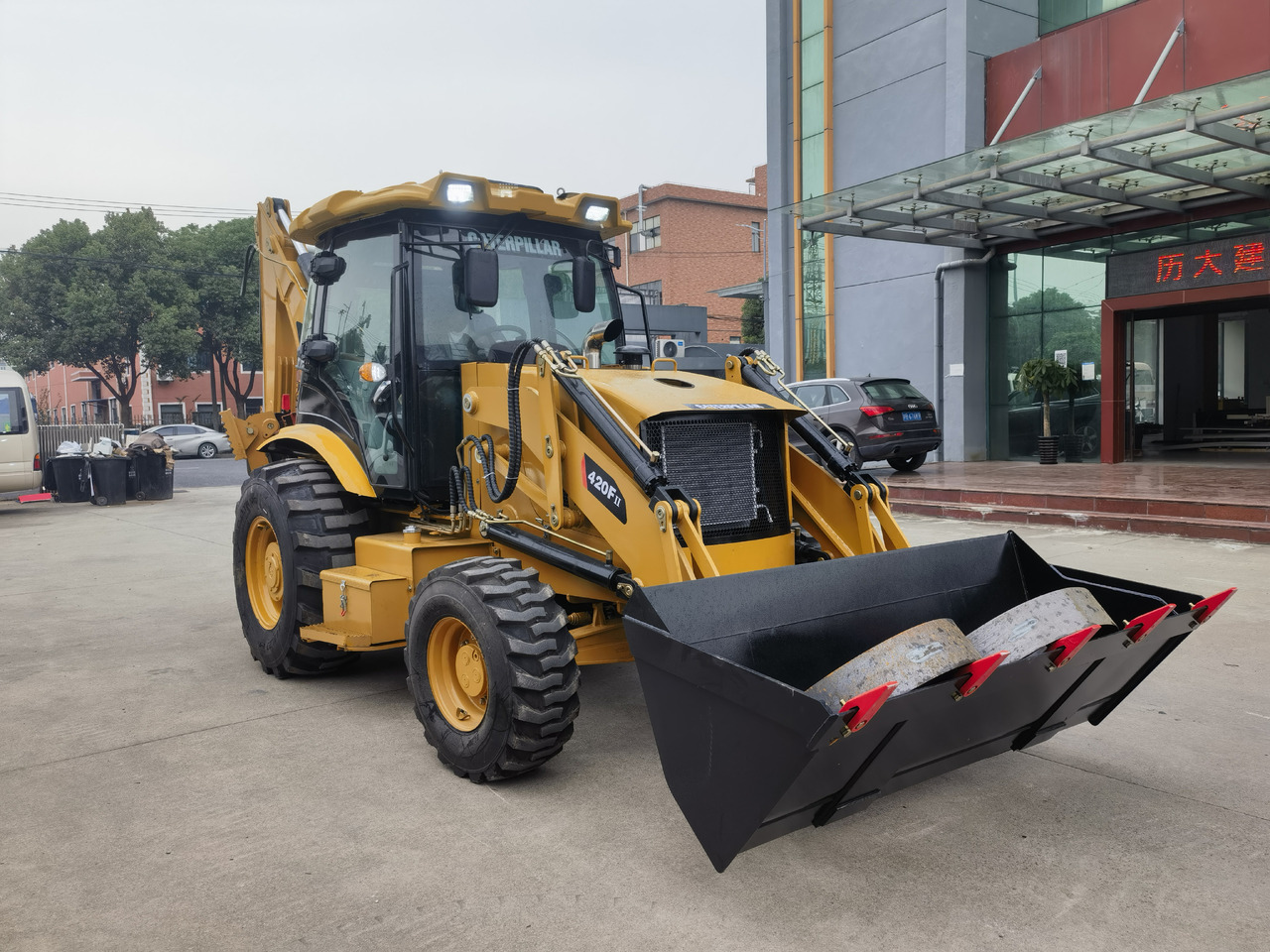 CAT 420F Backhoe Loader - Gravelæssemaskine: billede 3 CAT 420F Backhoe Loader - Gravelæssemaskine: billede 3