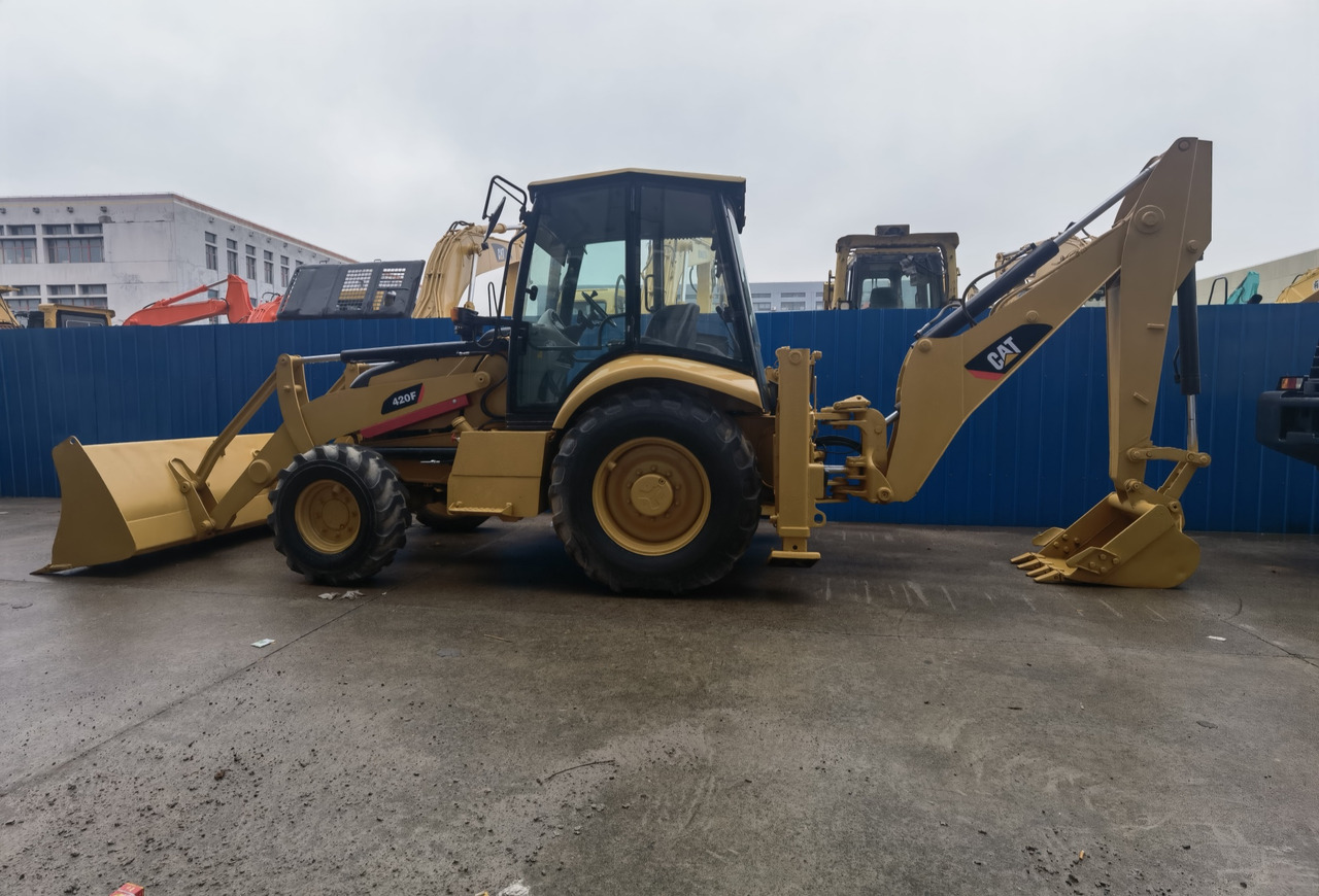 Cat 420F backhoe loader - Gravelæssemaskine: billede 2 Cat 420F backhoe loader - Gravelæssemaskine: billede 2