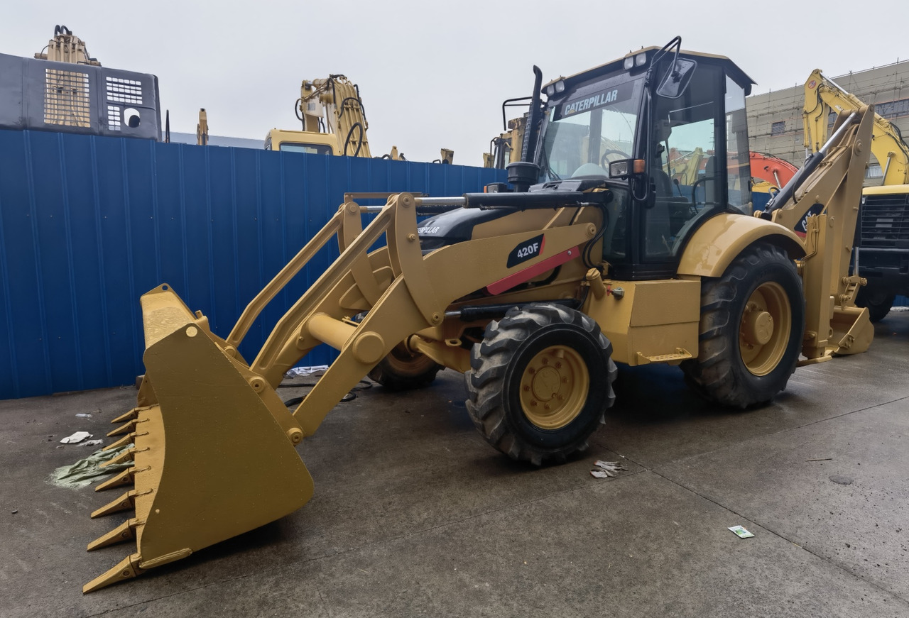 Cat 420F backhoe loader - Gravelæssemaskine: billede 1 Cat 420F backhoe loader - Gravelæssemaskine: billede 1