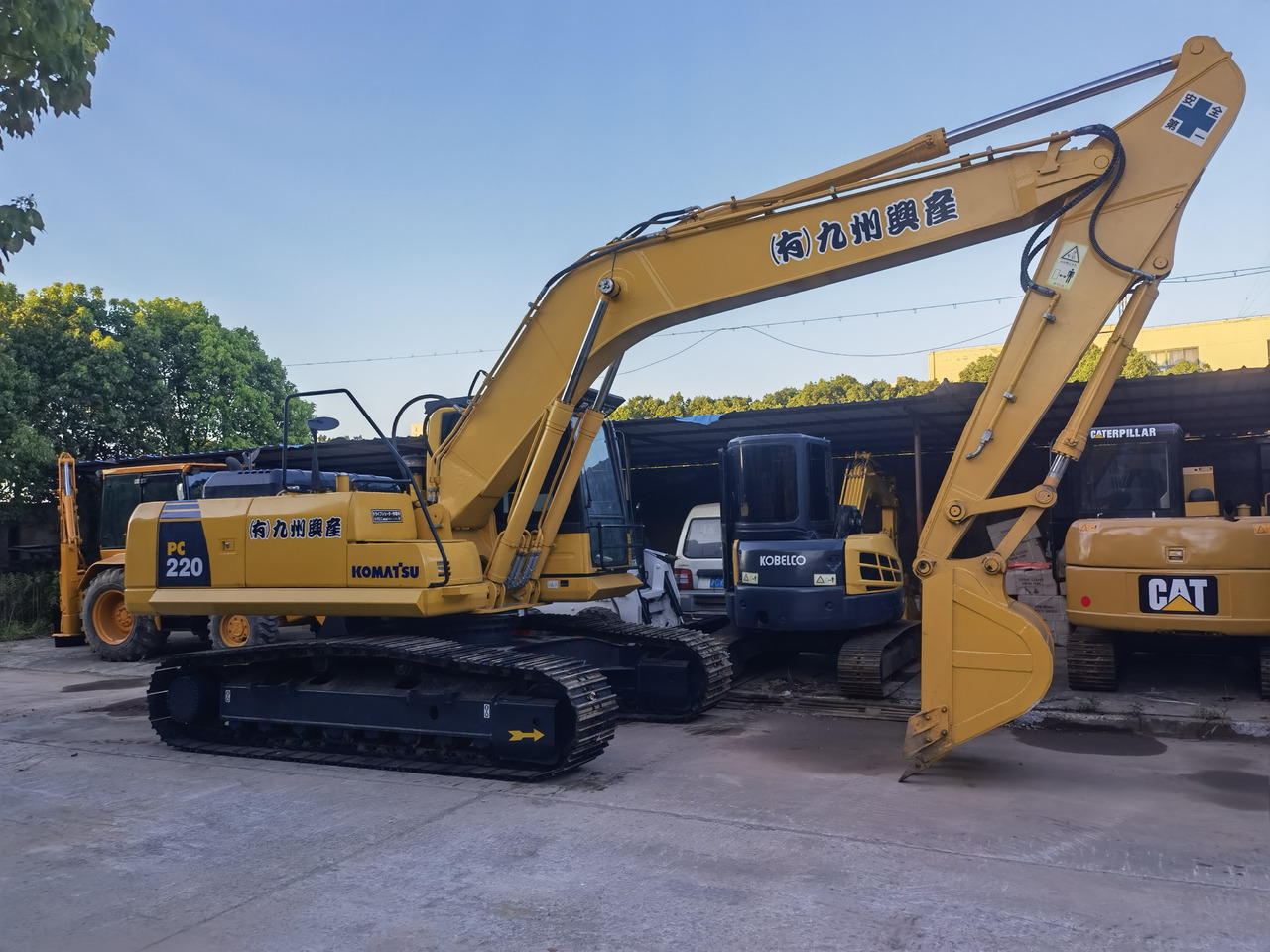 KOMATSU PC220-8 - Bæltegravemaskine: billede 2 KOMATSU PC220-8 - Bæltegravemaskine: billede 2
