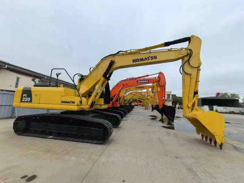 KOMATSU PC220-8 excavator - Bæltegravemaskine: billede 5 KOMATSU PC220-8 excavator - Bæltegravemaskine: billede 5