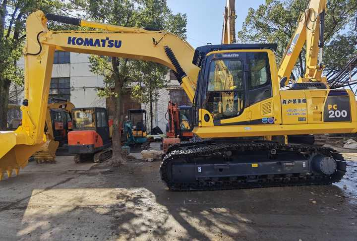 Secondhand komatsu pc220-8 excavator low price high quality Japan Komatsu Excavator PC220-8 for sale - Bæltegravemaskine: billede 3 Secondhand komatsu pc220-8 excavator low price high quality Japan Komatsu Excavator PC220-8 for sale - Bæltegravemaskine: billede 3