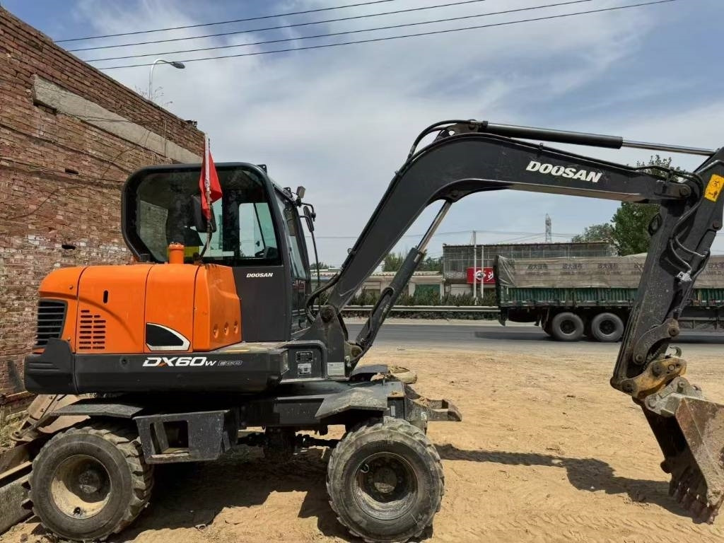 Doosan DX60W - Hjulgravemaskine: billede 3 Doosan DX60W - Hjulgravemaskine: billede 3