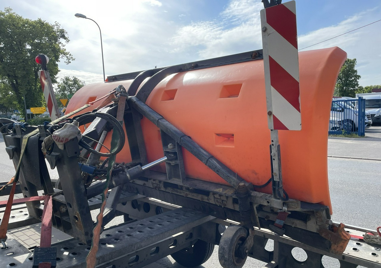 Mercedes-Benz Inny Mercedes-Benz Mercedes Vario 815 Wywrotka 4X4 posypywarka pług 2004 - Snerydningsmaskine: billede 4 Mercedes-Benz Inny Mercedes-Benz Mercedes Vario 815 Wywrotka 4X4 posypywarka pług 2004 - Snerydningsmaskine: billede 4