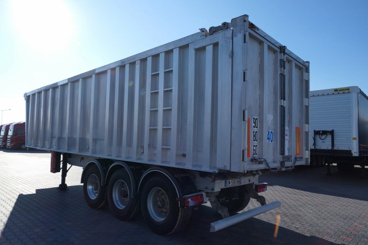 Benalu TIPPER 45 M3/WHOLE ALUMINIUM/5700 KG/FLAP-DOORS - Tipvogn sættevogn: billede 5 Benalu TIPPER 45 M3/WHOLE ALUMINIUM/5700 KG/FLAP-DOORS - Tipvogn sættevogn: billede 5