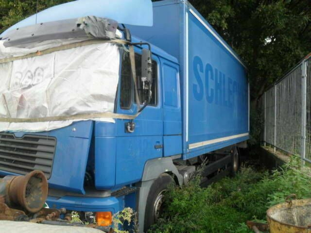 MAN 18.364 Koffer G.Haus Klima AHK ABS ZF-Schalter - Lastbil varevogn: billede 1 MAN 18.364 Koffer G.Haus Klima AHK ABS ZF-Schalter - Lastbil varevogn: billede 1