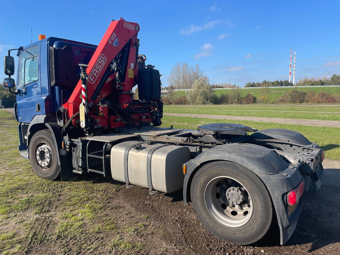DAF CF 370 Caf 370 met fassi f155 kraan Zgan - Trækker: billede 3 DAF CF 370 Caf 370 met fassi f155 kraan Zgan - Trækker: billede 3