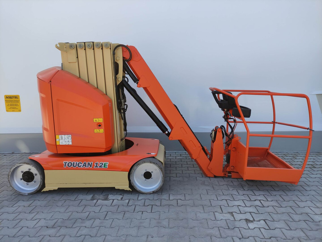 JLG Toucan 12 E (LACK NEU) - Søjlelift: billede 2 JLG Toucan 12 E (LACK NEU) - Søjlelift: billede 2