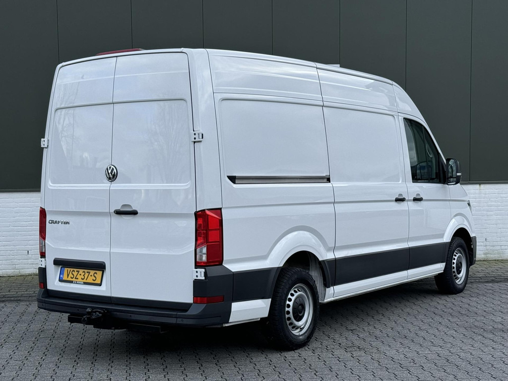 Volkswagen Crafter-30 2.0 TDI L3H3 Highline Carplay DAB Cruise Verwarmde voorruit Trekhaak Lat om Lat - Varevogn: billede 2 Volkswagen Crafter-30 2.0 TDI L3H3 Highline Carplay DAB Cruise Verwarmde voorruit Trekhaak Lat om Lat - Varevogn: billede 2