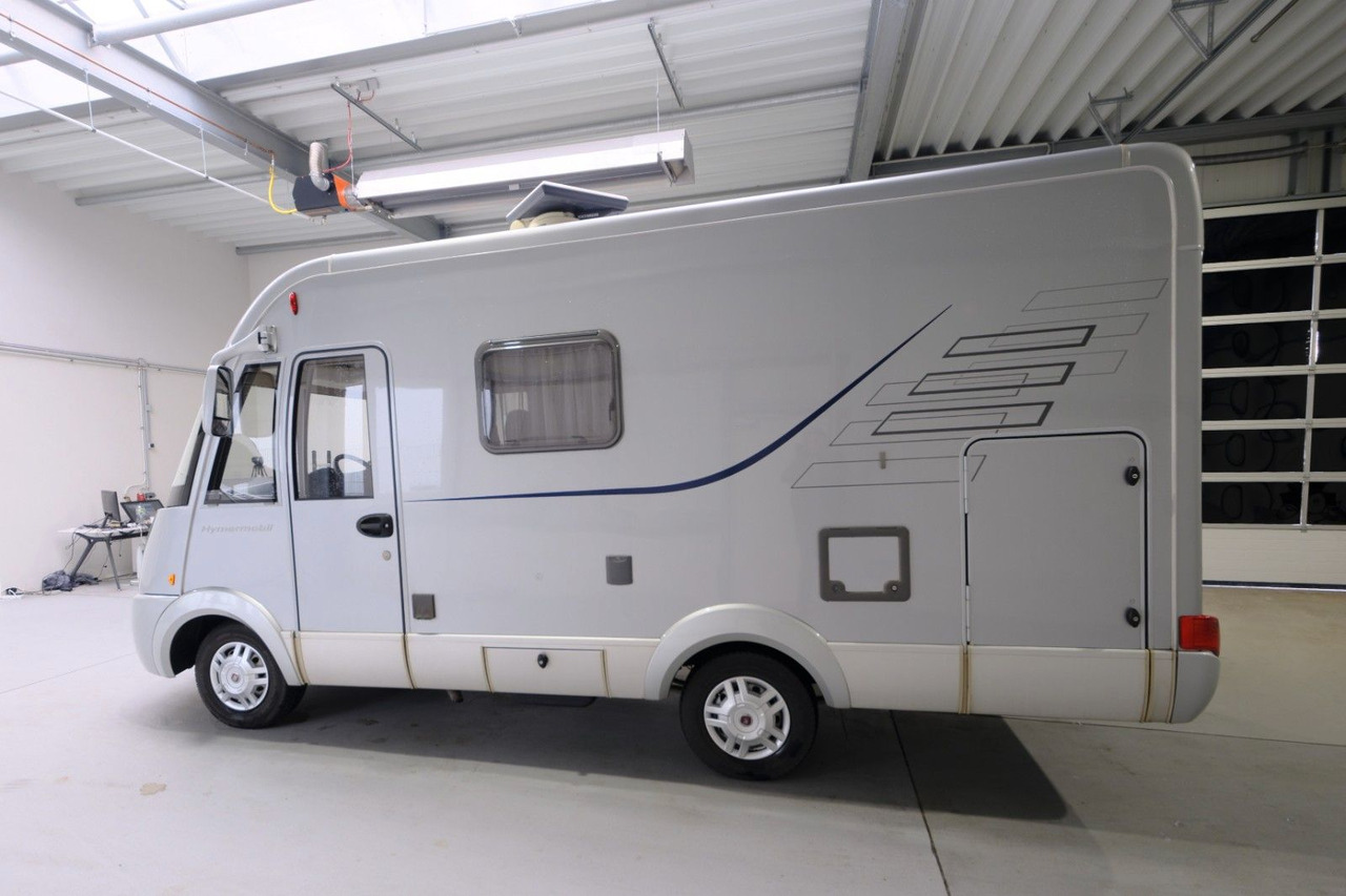 HYMER / ERIBA / HYMERCAR B 504 CL / Hubbett / Festbett / Garage - Helintegreret autocamper: billede 4 HYMER / ERIBA / HYMERCAR B 504 CL / Hubbett / Festbett / Garage - Helintegreret autocamper: billede 4