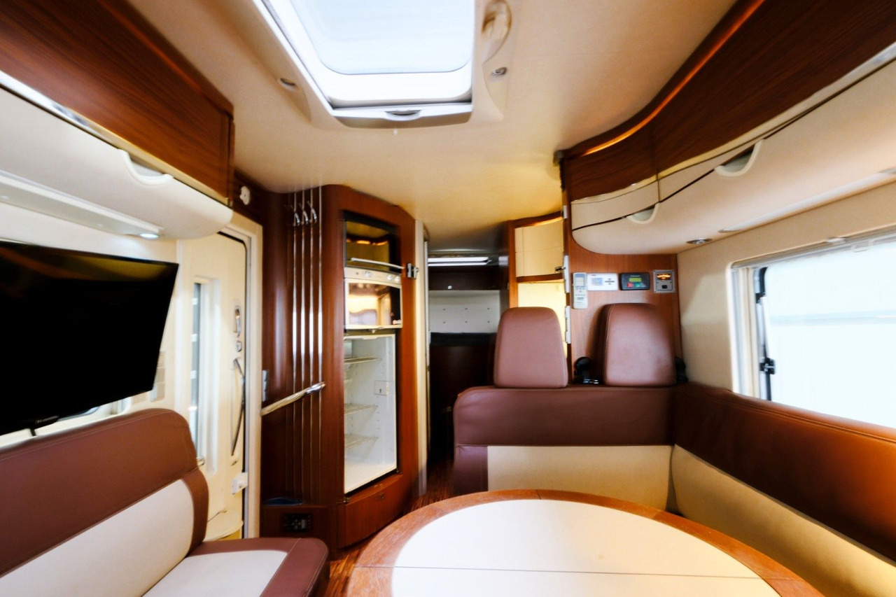 HYMER / ERIBA / HYMERCAR S 800/Automatik/Festbett+Hubbett/Klima/Solar/AHK HYMER / ERIBA / HYMERCAR S 800/Automatik/Festbett+Hubbett/Klima/Solar/AHK - Helintegreret autocamper: billede 5 HYMER / ERIBA / HYMERCAR S 800/Automatik/Festbett+Hubbett/Klima/Solar/AHK HYMER / ERIBA / HYMERCAR S 800/Automatik/Festbett+Hubbett/Klima/Solar/AHK - Helintegreret autocamper: billede 5