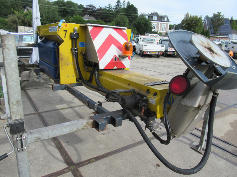 NIDO STRATOS B08-24 VAXN Zoutstrooier HYDRO 0,8M3 Salzstreuer - Sand-/ Saltspreder: billede 2 NIDO STRATOS B08-24 VAXN Zoutstrooier HYDRO 0,8M3 Salzstreuer - Sand-/ Saltspreder: billede 2