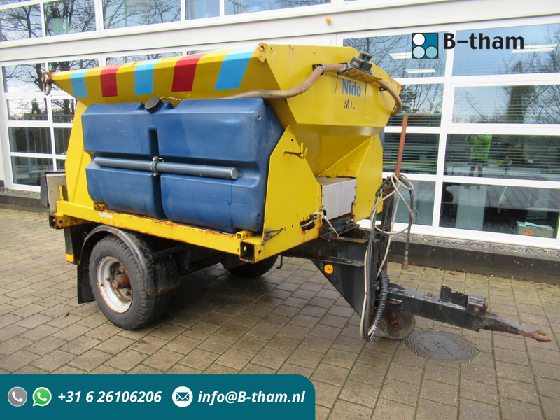 NIDO Stratos B17-18 AWAXN 1.8m3 + 880L Salz streuer Salt Spreader - Sand-/ Saltspreder: billede 1 NIDO Stratos B17-18 AWAXN 1.8m3 + 880L Salz streuer Salt Spreader - Sand-/ Saltspreder: billede 1