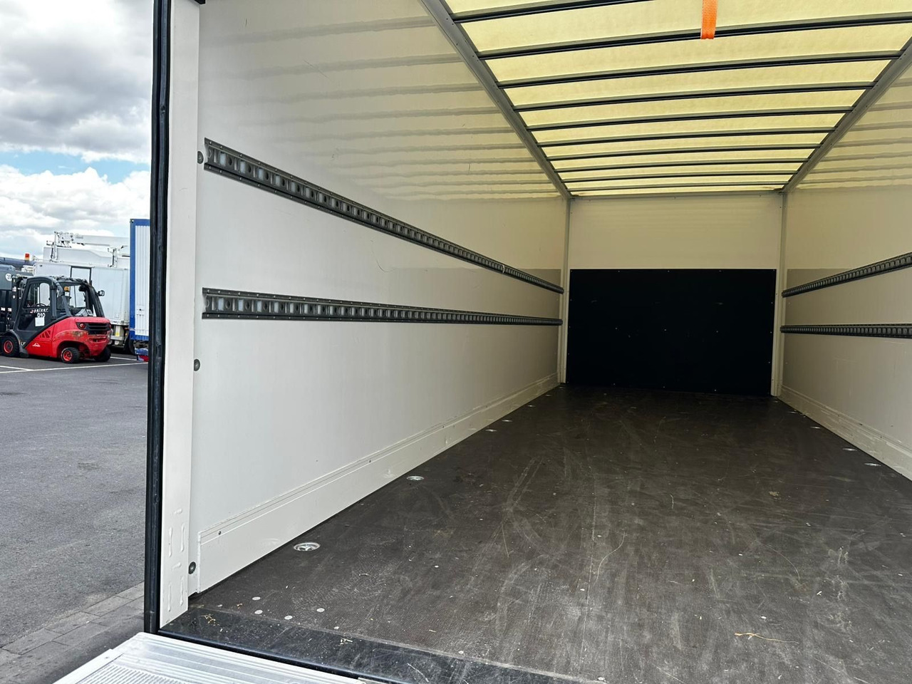 MAN TGL 12.250 /Ladebordwand/Automatik/Ahk - Lastbil varevogn: billede 4 MAN TGL 12.250 /Ladebordwand/Automatik/Ahk - Lastbil varevogn: billede 4