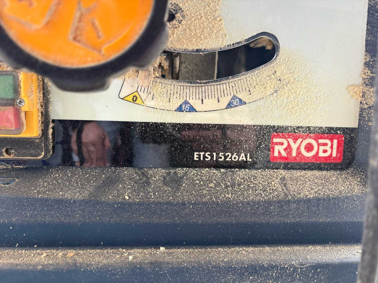 Circular Saw Ryobi ETS1526AL - Værktøj/ Udstyr: billede 3 Circular Saw Ryobi ETS1526AL - Værktøj/ Udstyr: billede 3