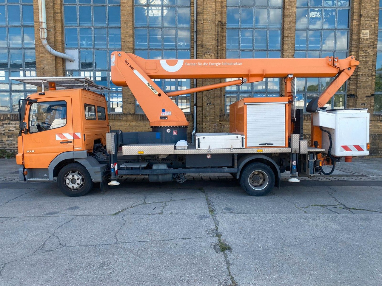 Mercedes-Benz ATEGO WUMAG ELEVANT WT230 23m TÜV - Lastbil med mandskabslift: billede 5 Mercedes-Benz ATEGO WUMAG ELEVANT WT230 23m TÜV - Lastbil med mandskabslift: billede 5