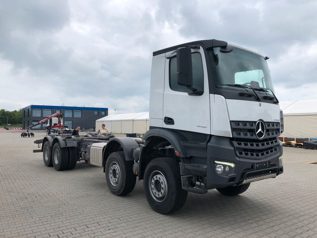 Mercedes-Benz AROCS 4451 - Lastbil chassis: billede 1 Mercedes-Benz AROCS 4451 - Lastbil chassis: billede 1