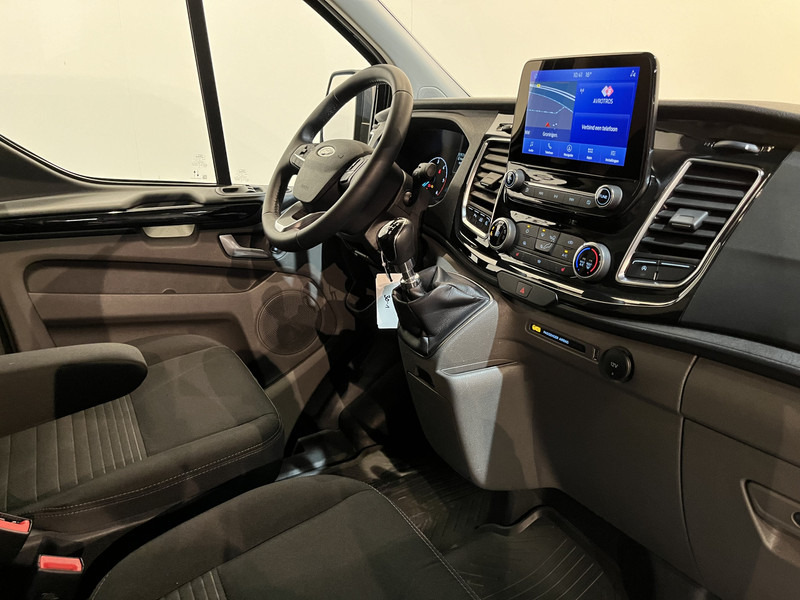 Ford Transit Custom 2.0 TDCI L2H1 Limited 130 PK / Euro 6 / Airco / Cruise Control / CarPlay / PDC / Navigatie / 3-Zits / 16.200 KM !! / BPM VRIJ !! - Små varebil: billede 3 Ford Transit Custom 2.0 TDCI L2H1 Limited 130 PK / Euro 6 / Airco / Cruise Control / CarPlay / PDC / Navigatie / 3-Zits / 16.200 KM !! / BPM VRIJ !! - Små varebil: billede 3