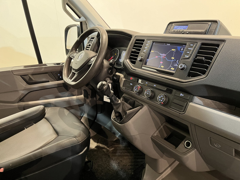Volkswagen Crafter Crafter 50 TDI 180 PK Open Laadbak / Hiab Kraan / Euro 6 / Airco / Trekhaak 3500 KG / Cruise Control / CarPlay / 51.000 KM !! C-Rijbewijs !! - Ladbil, Lastbil med kran: billede 2 Volkswagen Crafter Crafter 50 TDI 180 PK Open Laadbak / Hiab Kraan / Euro 6 / Airco / Trekhaak 3500 KG / Cruise Control / CarPlay / 51.000 KM !! C-Rijbewijs !! - Ladbil, Lastbil med kran: billede 2