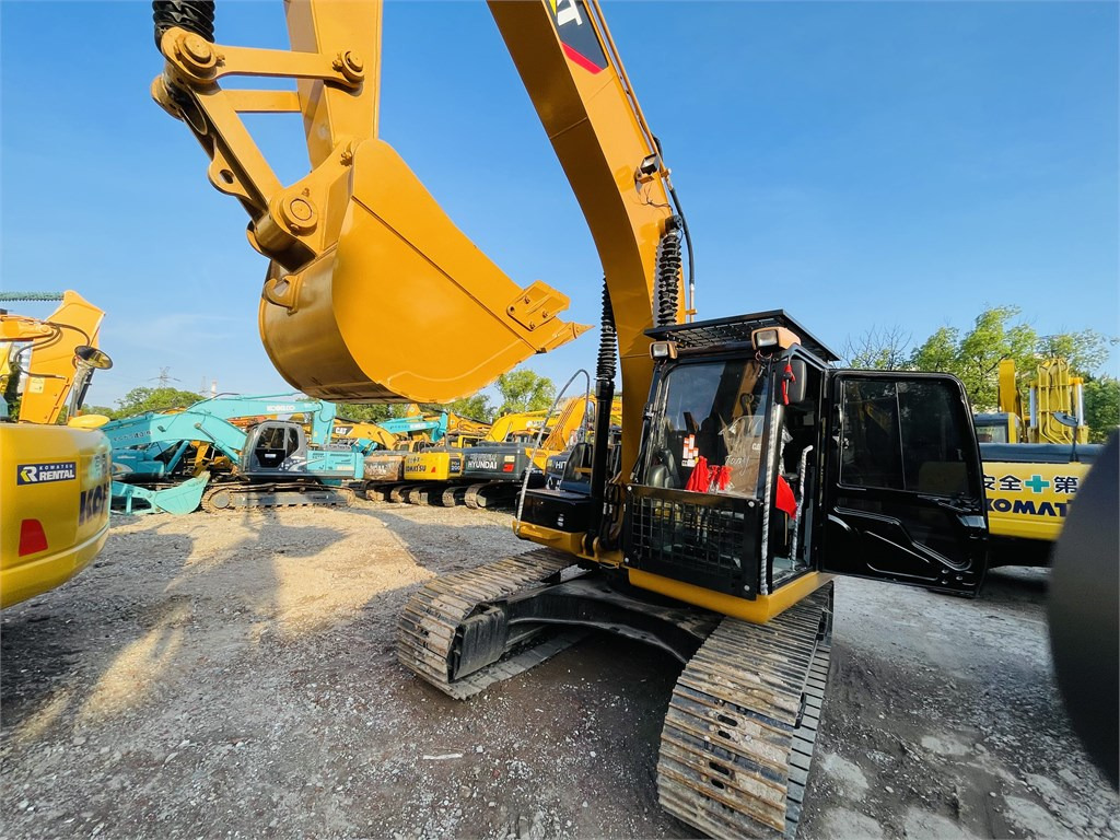 CAT 320D2 L - Gravemaskine: billede 2 CAT 320D2 L - Gravemaskine: billede 2