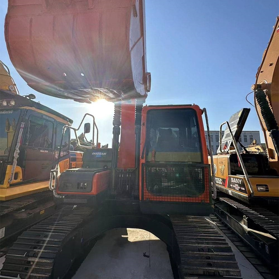 Doosan DX150LC-9C - Bæltegravemaskine: billede 2 Doosan DX150LC-9C - Bæltegravemaskine: billede 2
