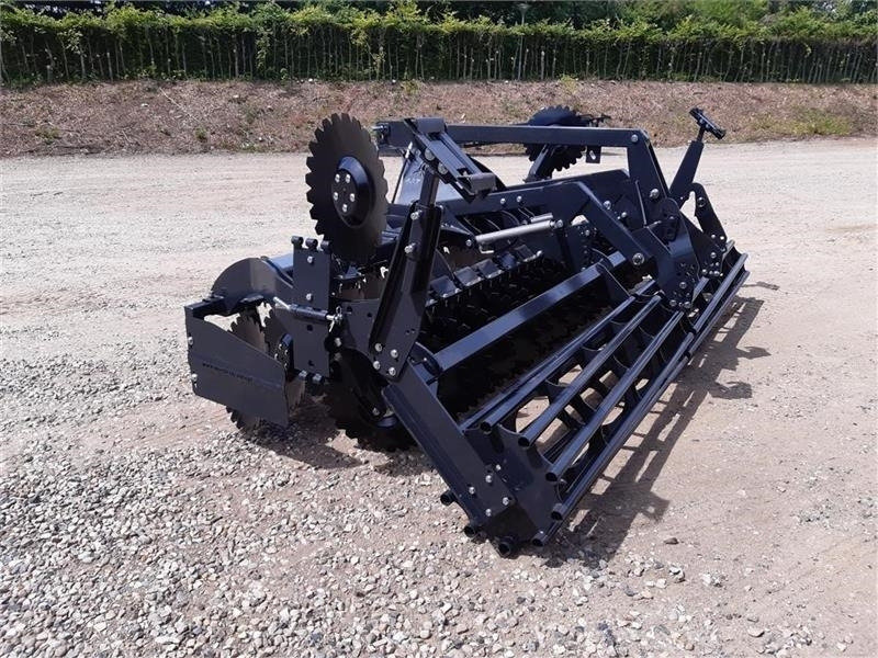 Inter-Tech Diskharve 4 meter J-Maskiner 4 meter med hydraulis - Tallerkenharve: billede 5 Inter-Tech Diskharve 4 meter J-Maskiner 4 meter med hydraulis - Tallerkenharve: billede 5