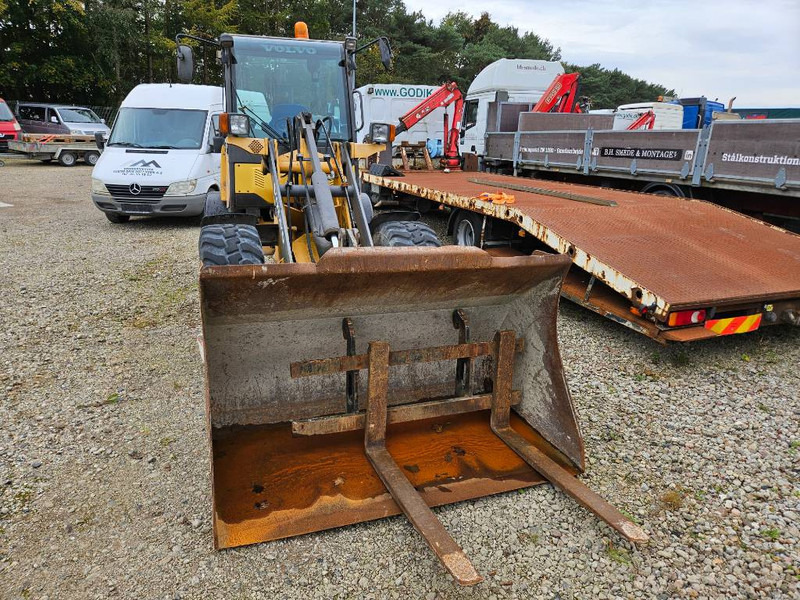 Volvo L 20 B - P//Forks + Bucket // - Gummihjulslæsser: billede 2 Volvo L 20 B - P//Forks + Bucket // - Gummihjulslæsser: billede 2