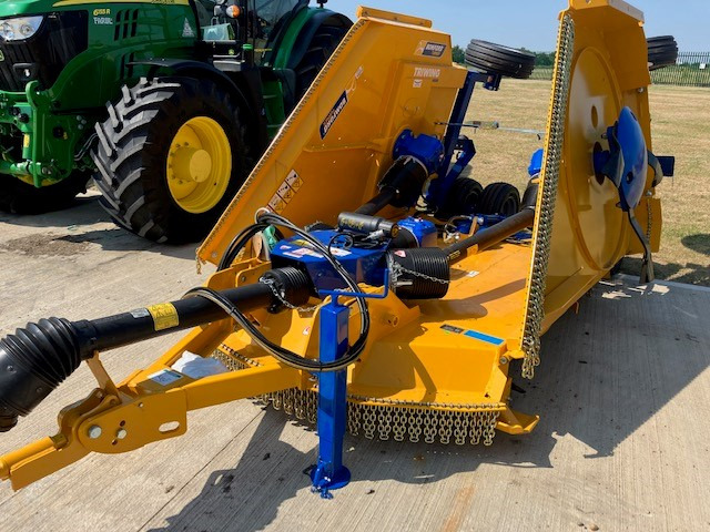 Bomford Turner Tri Wing 4600 - Slagleklipper/ Mulchmaskine: billede 1 Bomford Turner Tri Wing 4600 - Slagleklipper/ Mulchmaskine: billede 1