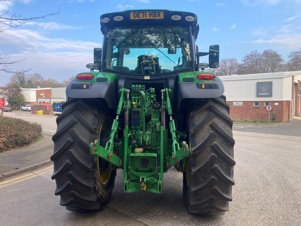 John Deere 6215R - Traktor: billede 4 John Deere 6215R - Traktor: billede 4