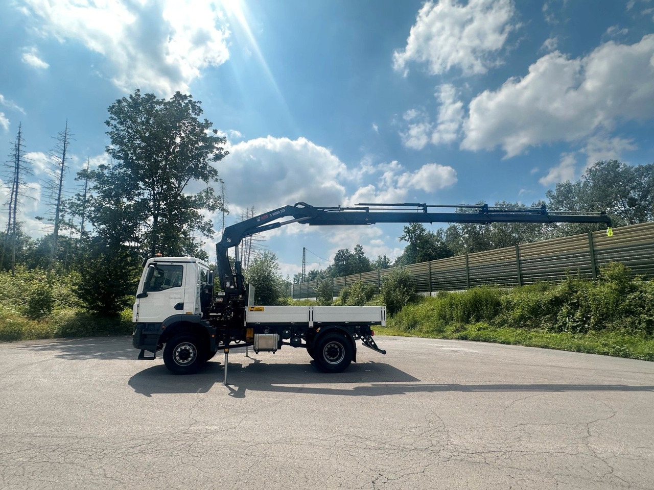 MAN TGM 18.320 4x4 Euro 6e Pritsche Hiab 228-4 Kran - Lastbil med kran: billede 3 MAN TGM 18.320 4x4 Euro 6e Pritsche Hiab 228-4 Kran - Lastbil med kran: billede 3