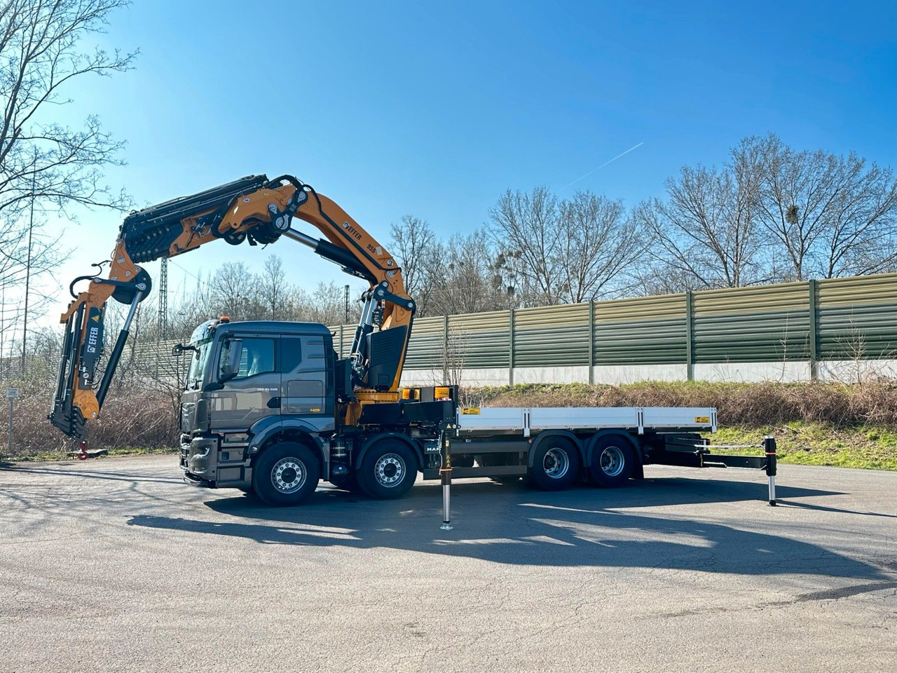 MAN TGS 35.520 8X4 TG 3 EFFER 955-8s +Jib 6sAUTOKRAN - Lastbil med lad, Lastbil med kran: billede 3 MAN TGS 35.520 8X4 TG 3 EFFER 955-8s +Jib 6sAUTOKRAN - Lastbil med lad, Lastbil med kran: billede 3