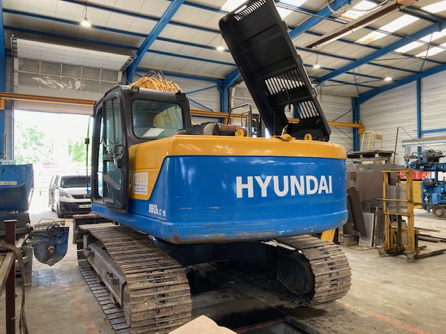 PELLE HYUNDAI 180 LC-9 - Bæltegravemaskine: billede 1 PELLE HYUNDAI 180 LC-9 - Bæltegravemaskine: billede 1