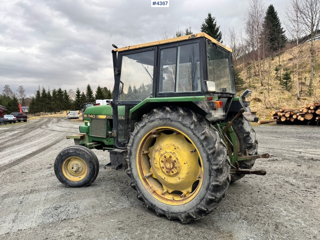 1982 John Deere 1140 4x2 Tractor w/ Twin Wheels and Chains. - Traktor: billede 3 1982 John Deere 1140 4x2 Tractor w/ Twin Wheels and Chains. - Traktor: billede 3