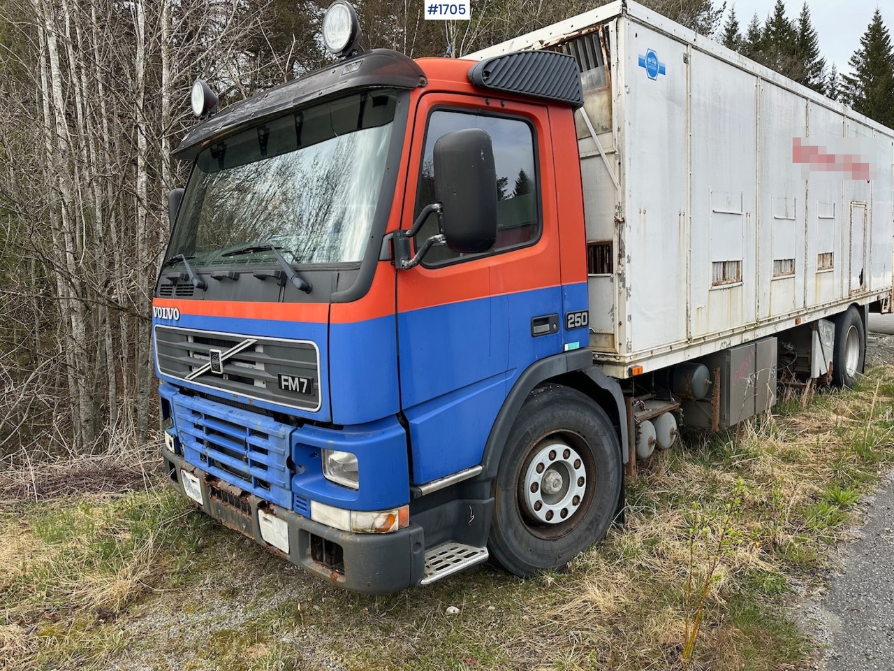 2000 Volvo 250 4x2 reparasjonsobjekt - Lastbil varevogn: billede 3 2000 Volvo 250 4x2 reparasjonsobjekt - Lastbil varevogn: billede 3