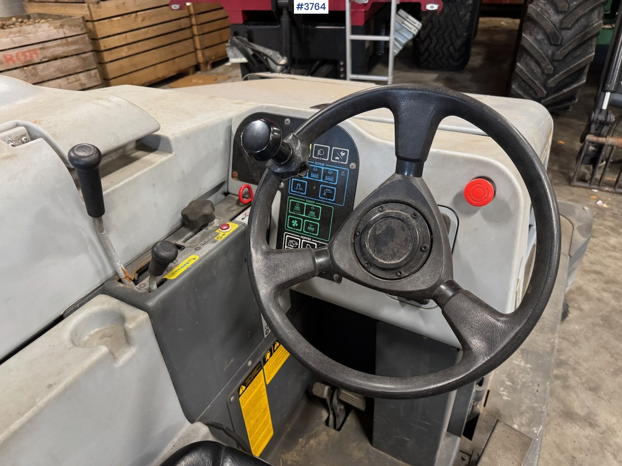 2012 Nilfisk CR 1200 broom and sweeper - Industriel fejemaskine: billede 4 2012 Nilfisk CR 1200 broom and sweeper - Industriel fejemaskine: billede 4
